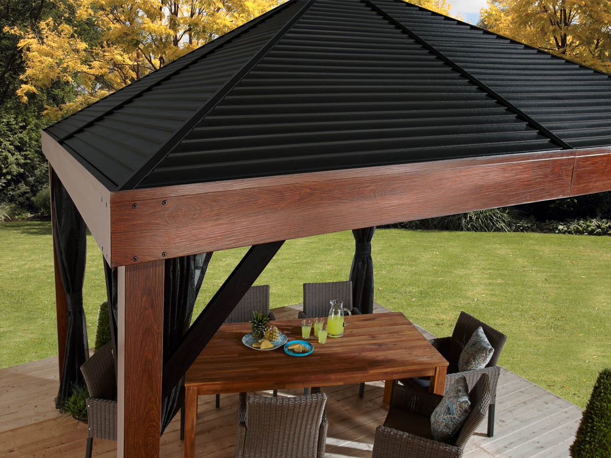 Paviljon pogled na streho